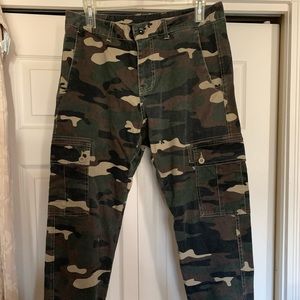 Women’s Camo Pants